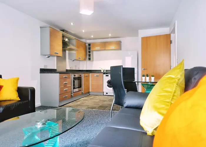 2 Bed Ensuite With Balcony And Free Onsite Secure Parking